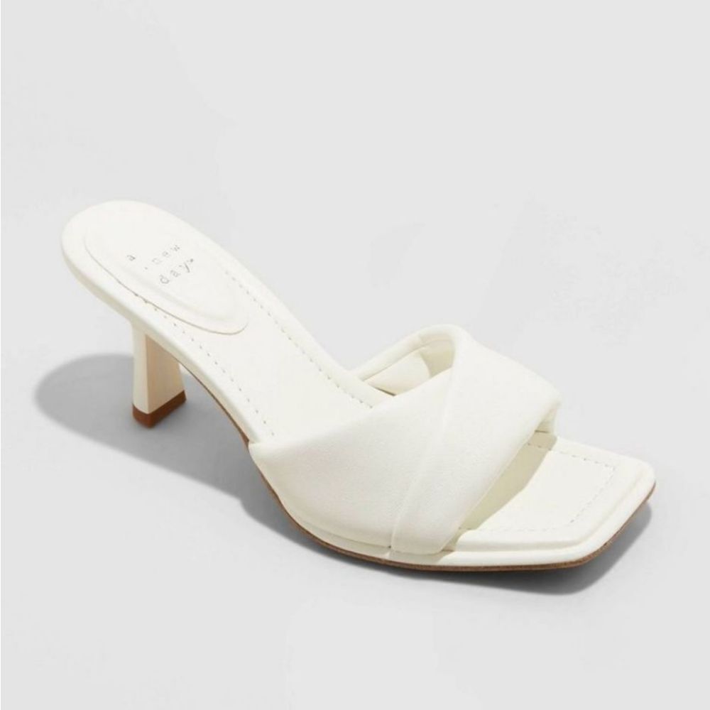 New A New Day Target Monica Mule Heels white sandals open toe 2.75" high size 11
